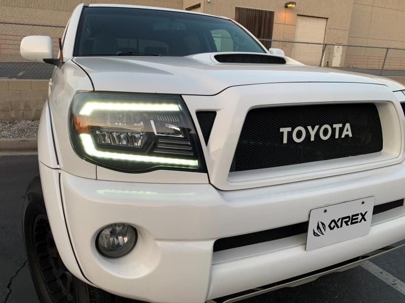 05-11 Toyota Tacoma LUXX-Series LED Crystal Headlights Alpha-Black | AlphaRex