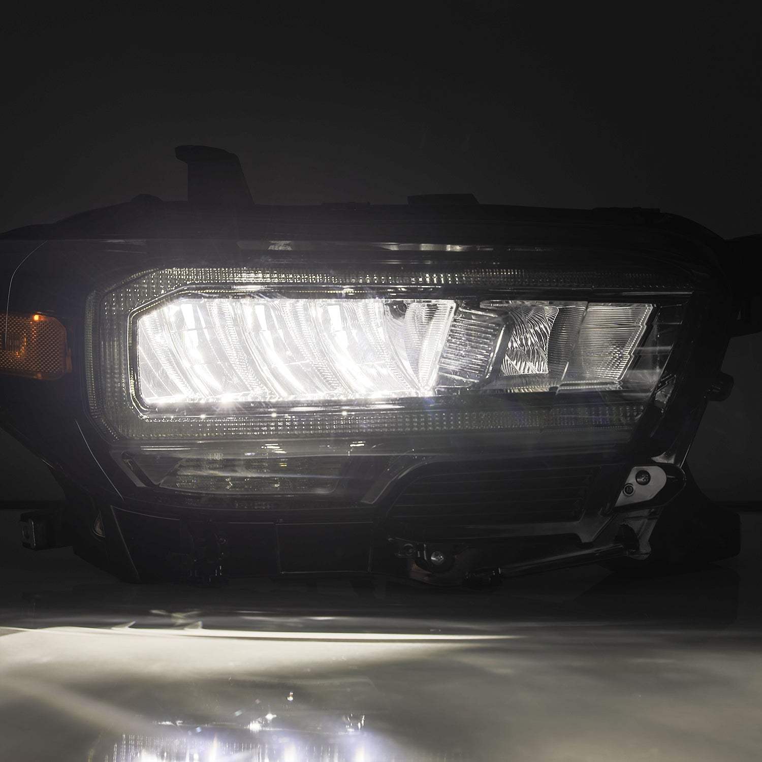 16-23 Toyota Tacoma LUXX-Series LED Crystal Headlights Black | AlphaRex