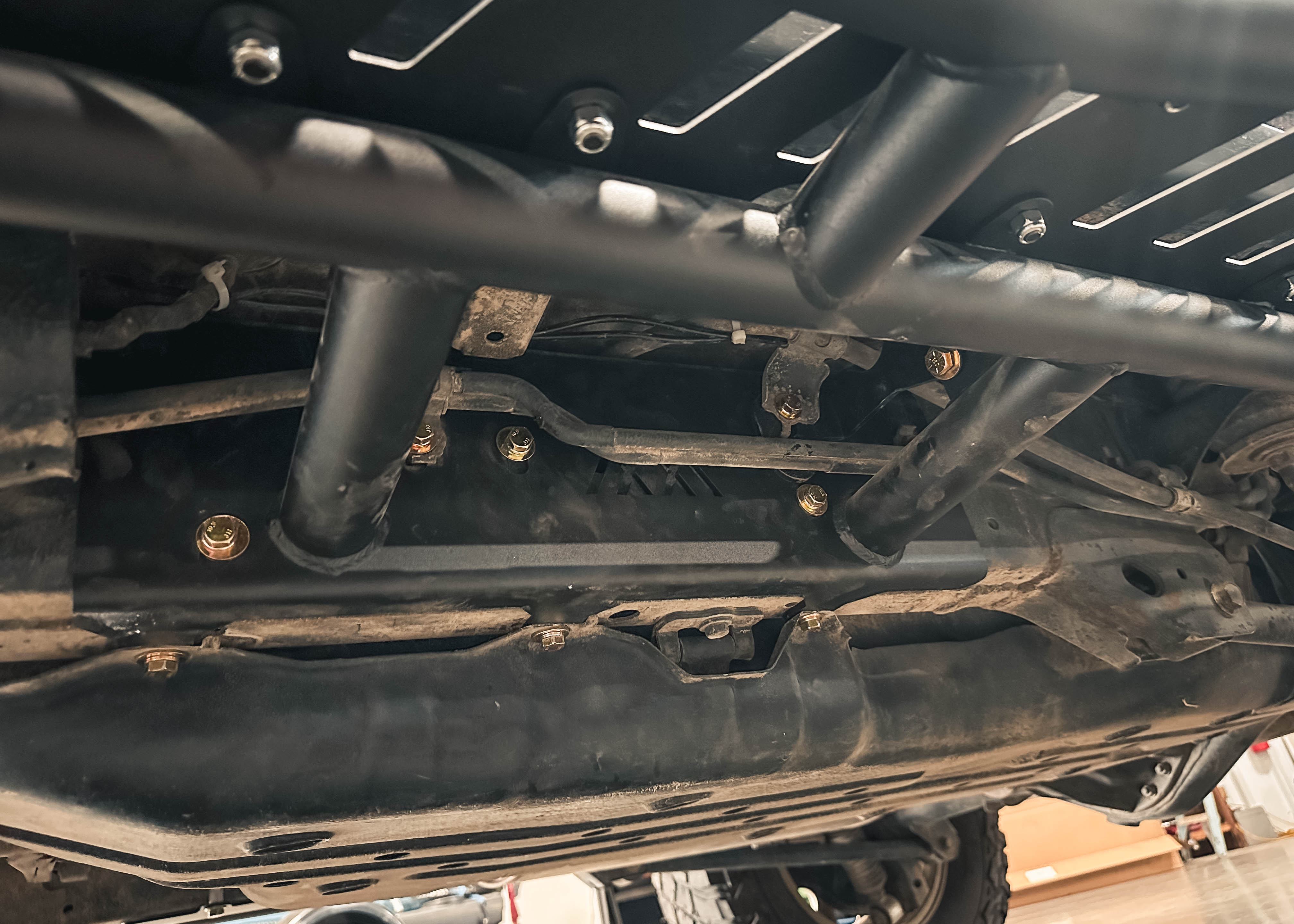 Frame attachment for 5th Gen 4runner rock sliders by Backwoods Adventure Mods