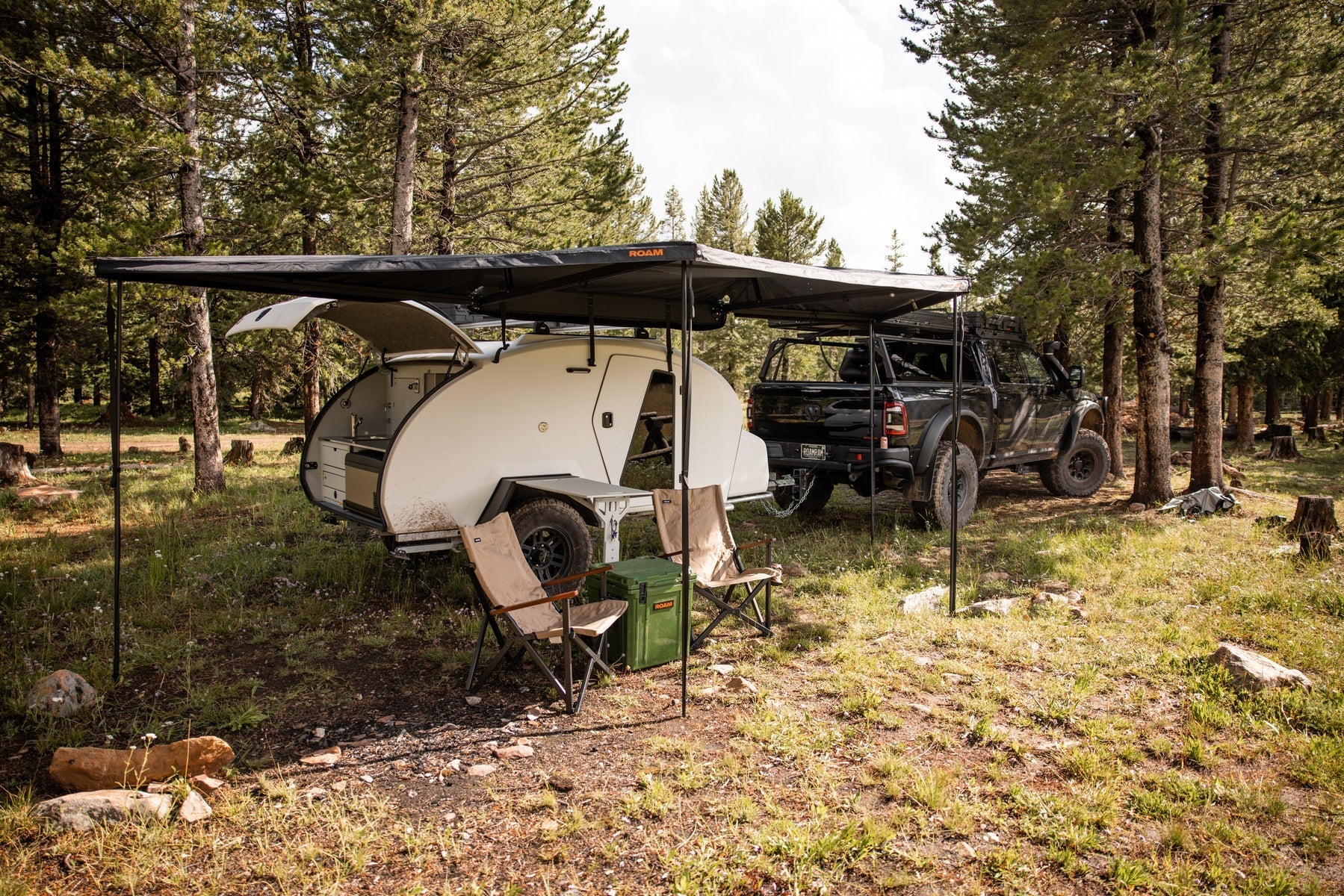 Roam Arc 180 Degree Awning