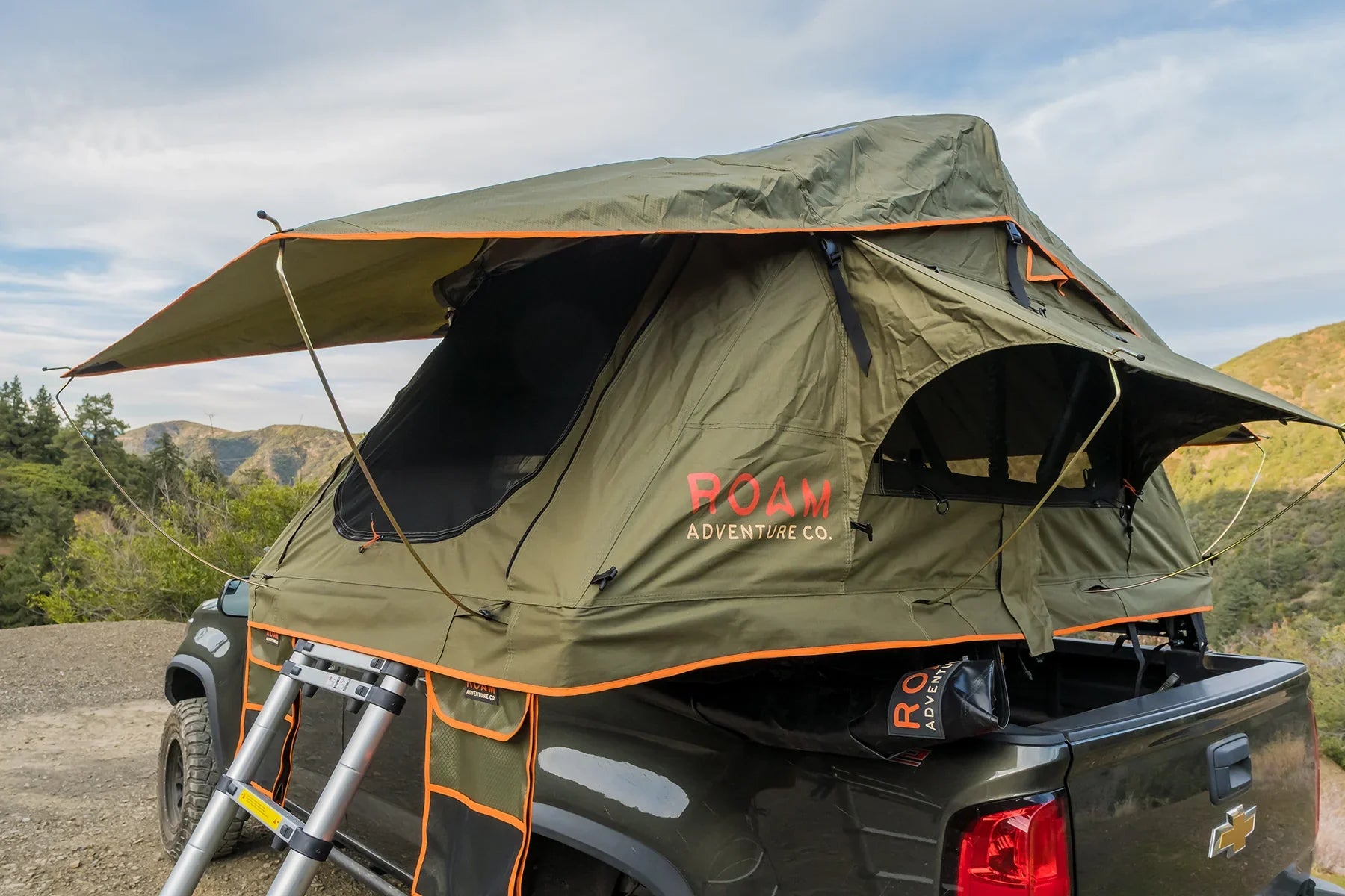 The Vegabond Lite Rooftop Tent