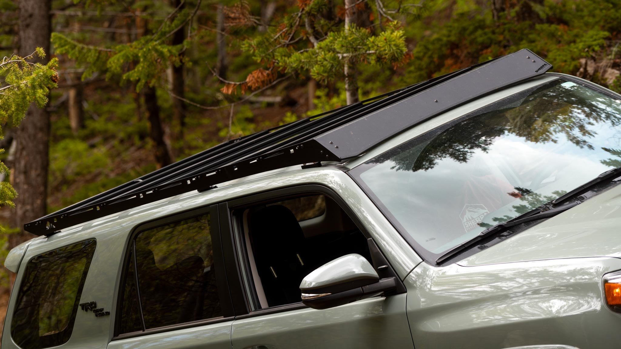 Front side view of a Sherpa Crestone Sport roof rack on a 5th gen 4Runner